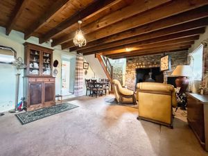 Photo 33- click for photo gallery